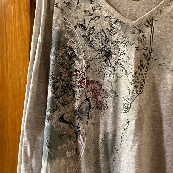 Women’s long sleeve top size XL 🍎 - Picture 4 of 4